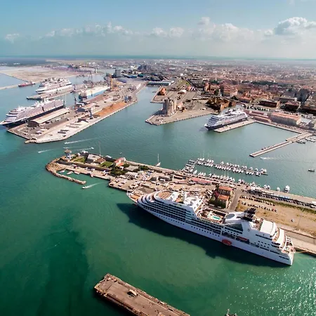 Casa Mya-relax Al Porto, Wifi Veloce E Clima * Livorno