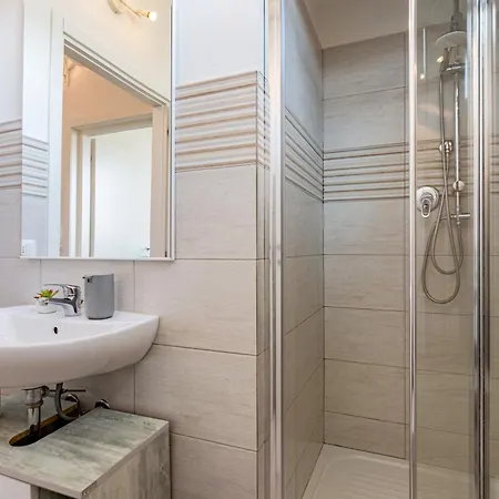Casa Mya-relax Al Porto, Wifi Veloce E Clima * Livorno